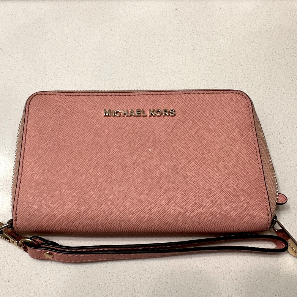 Michael Kors wristlet